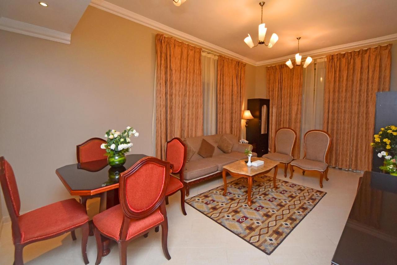 Emirates Stars Hotel Apartments Sharjah Exteriör bild