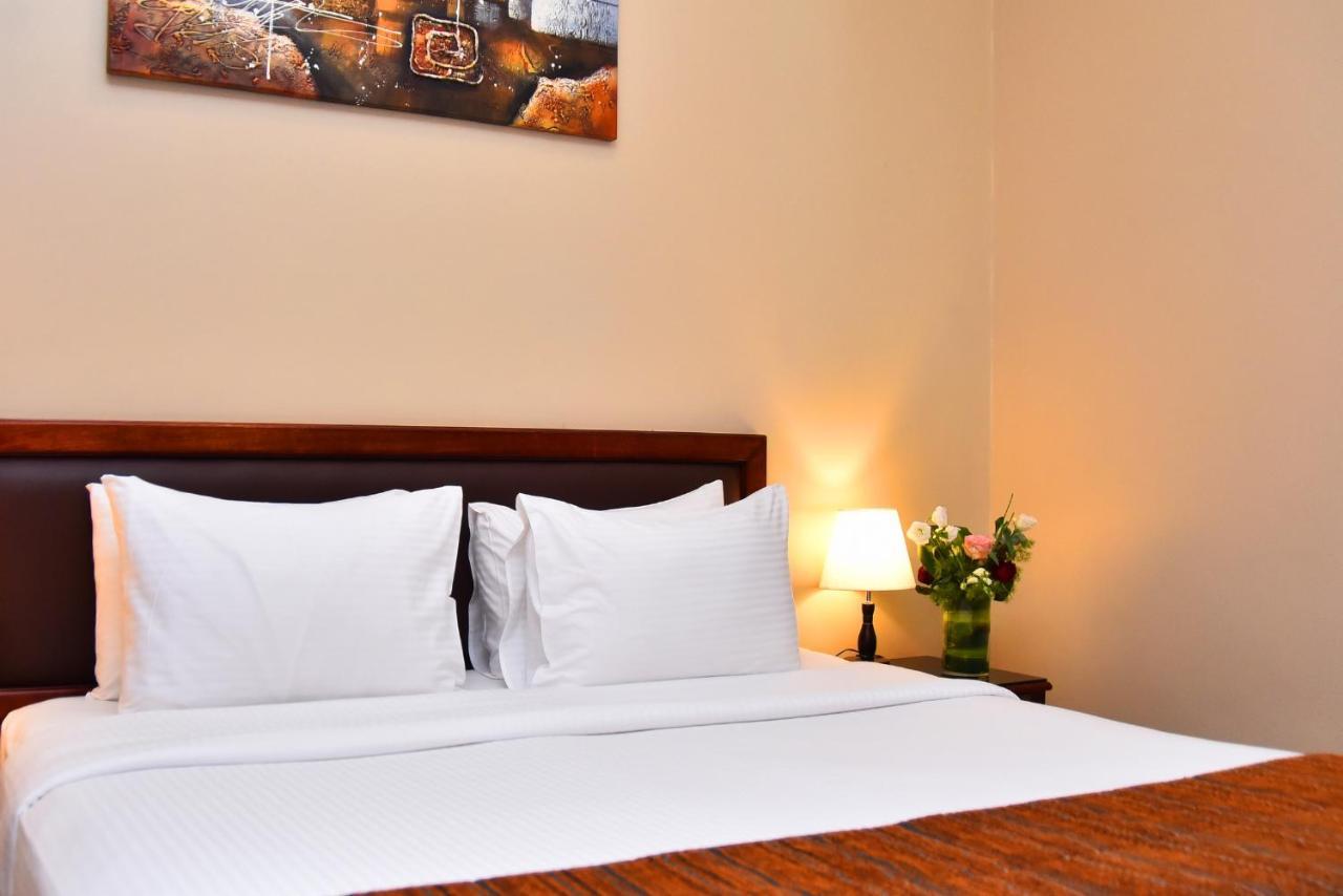 Emirates Stars Hotel Apartments Sharjah Exteriör bild